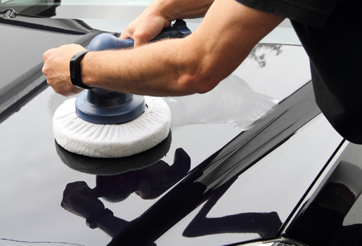 Arbeiten mit der Poliermaschine