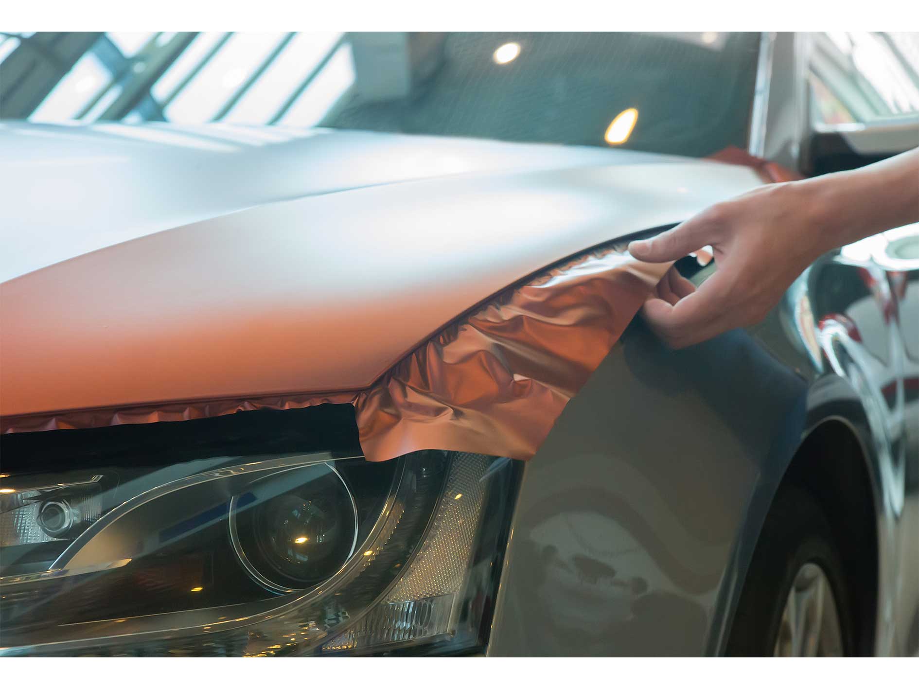 Pasting of car carbonic plastic